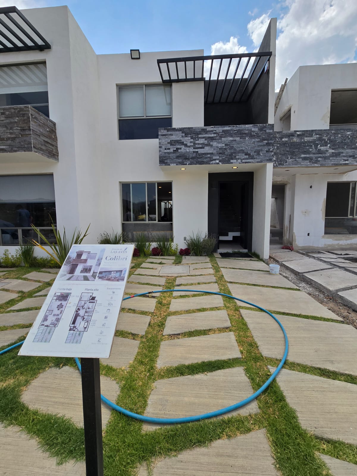 CASA MODELO COLIBRI RINCON DE LAS AVES