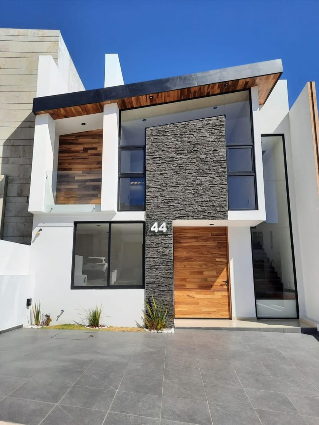 Casa NUEVA en Venta Fraccionamiento "Águilas" en Vistas de Altozano